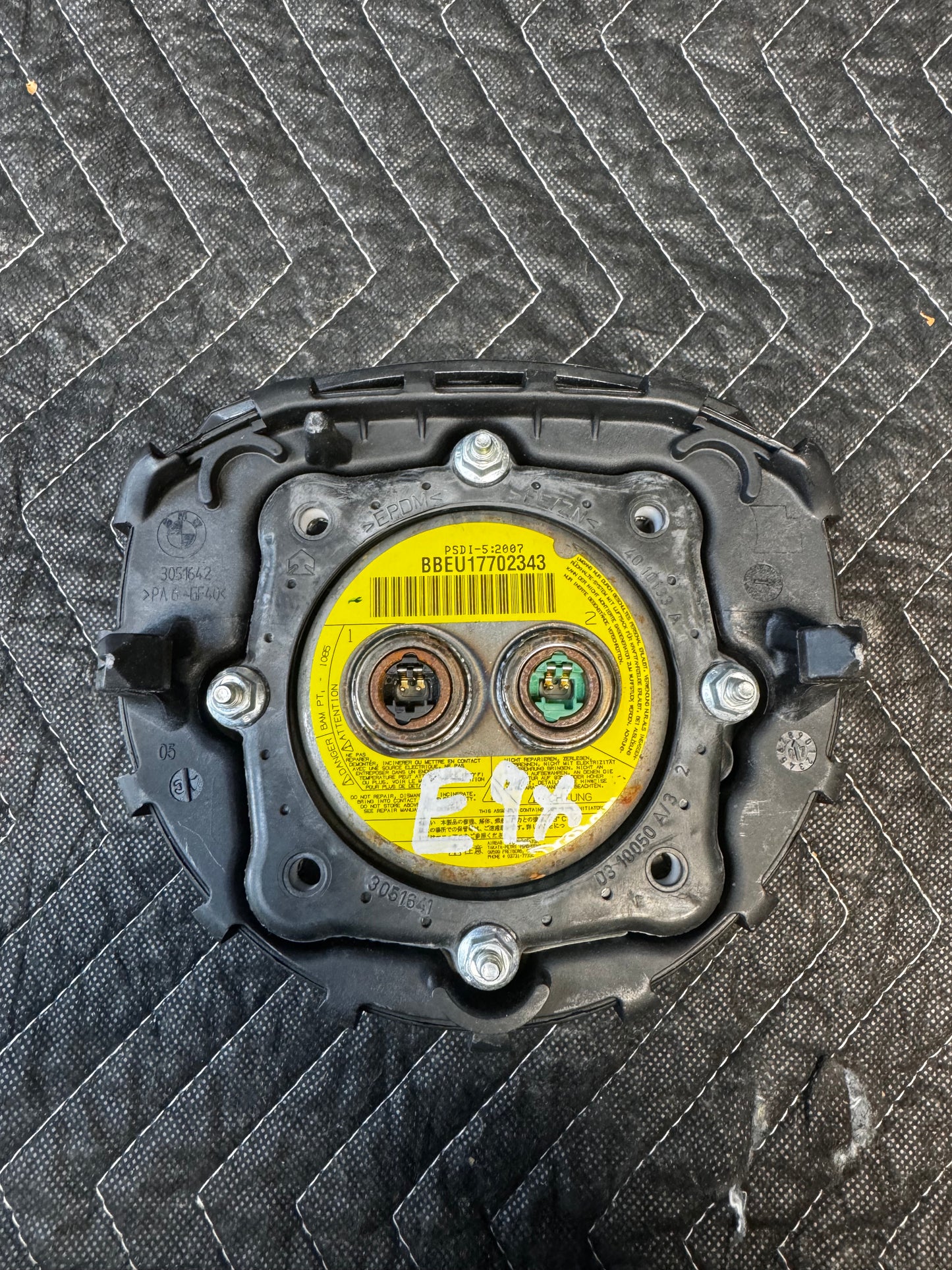 E9X 3-series sport airbag