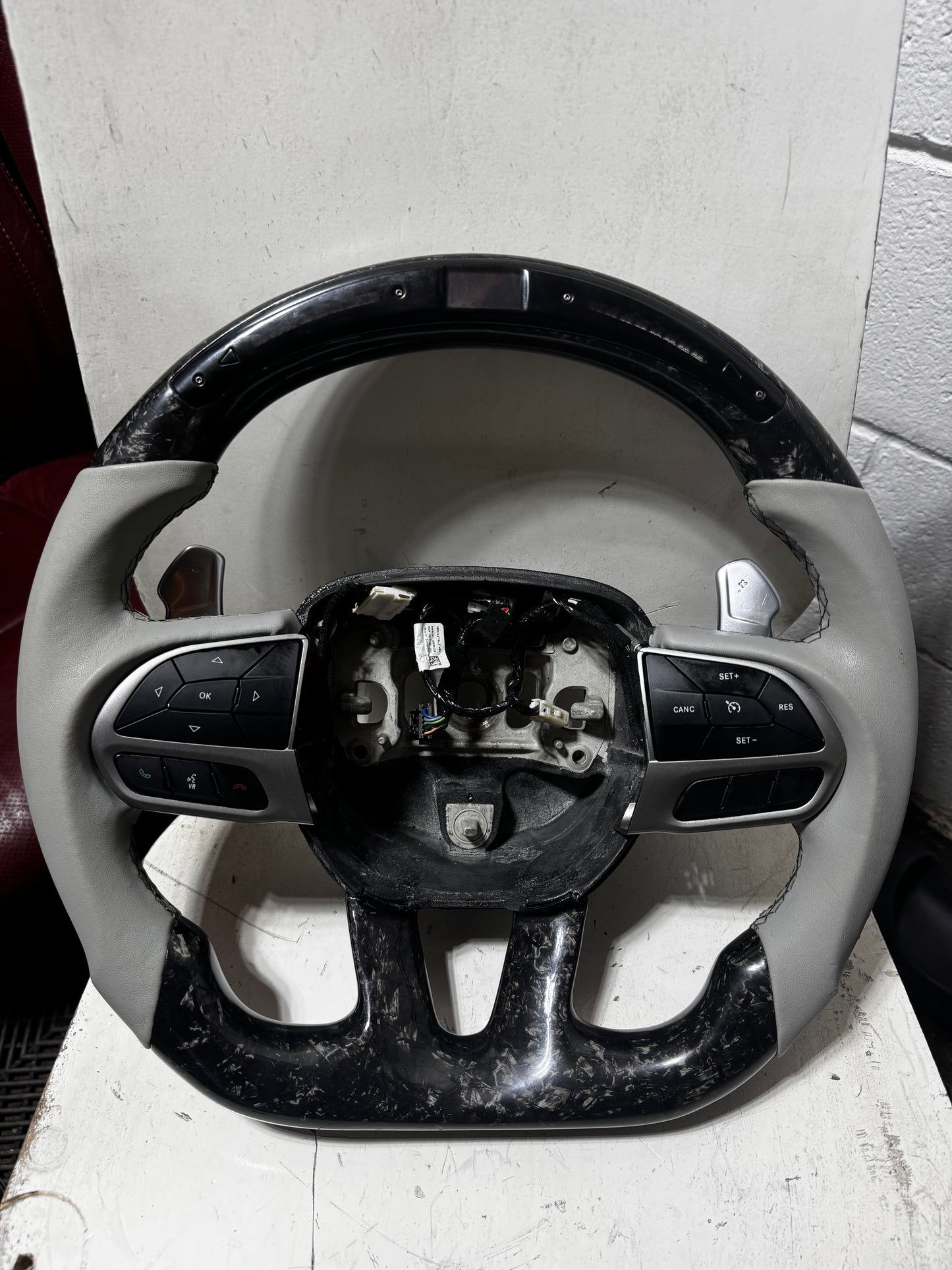 DODGE CHRYSLER 300 STEERING WHEEL