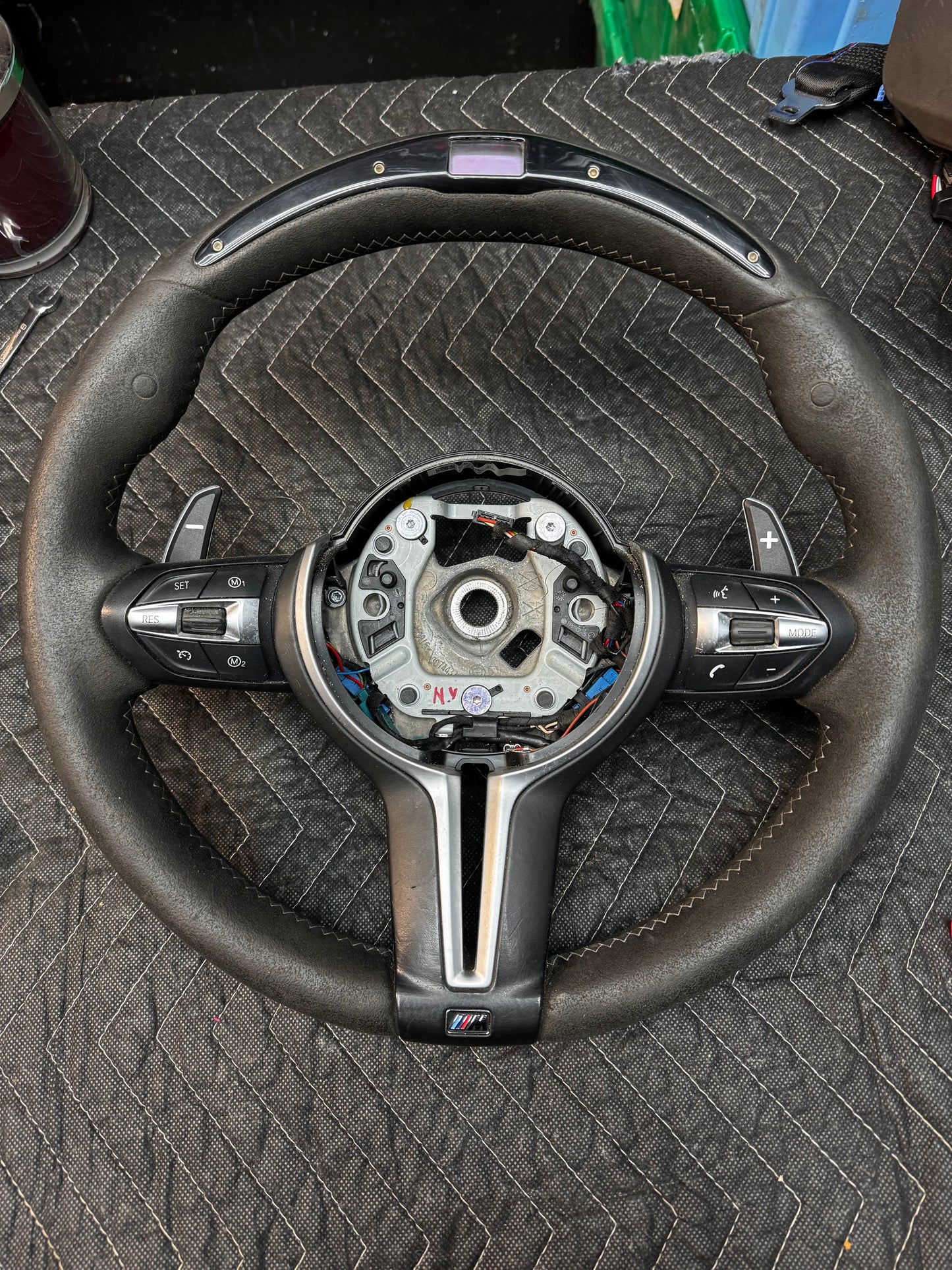 BMW F SERIES STEERING WHEEL