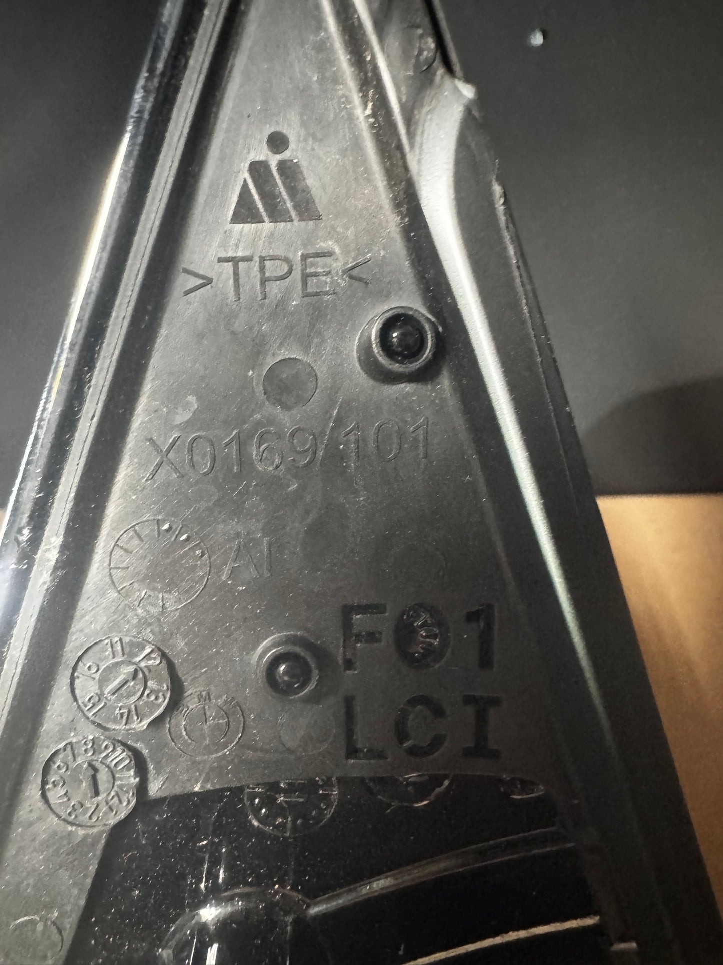 7 series lci mirror