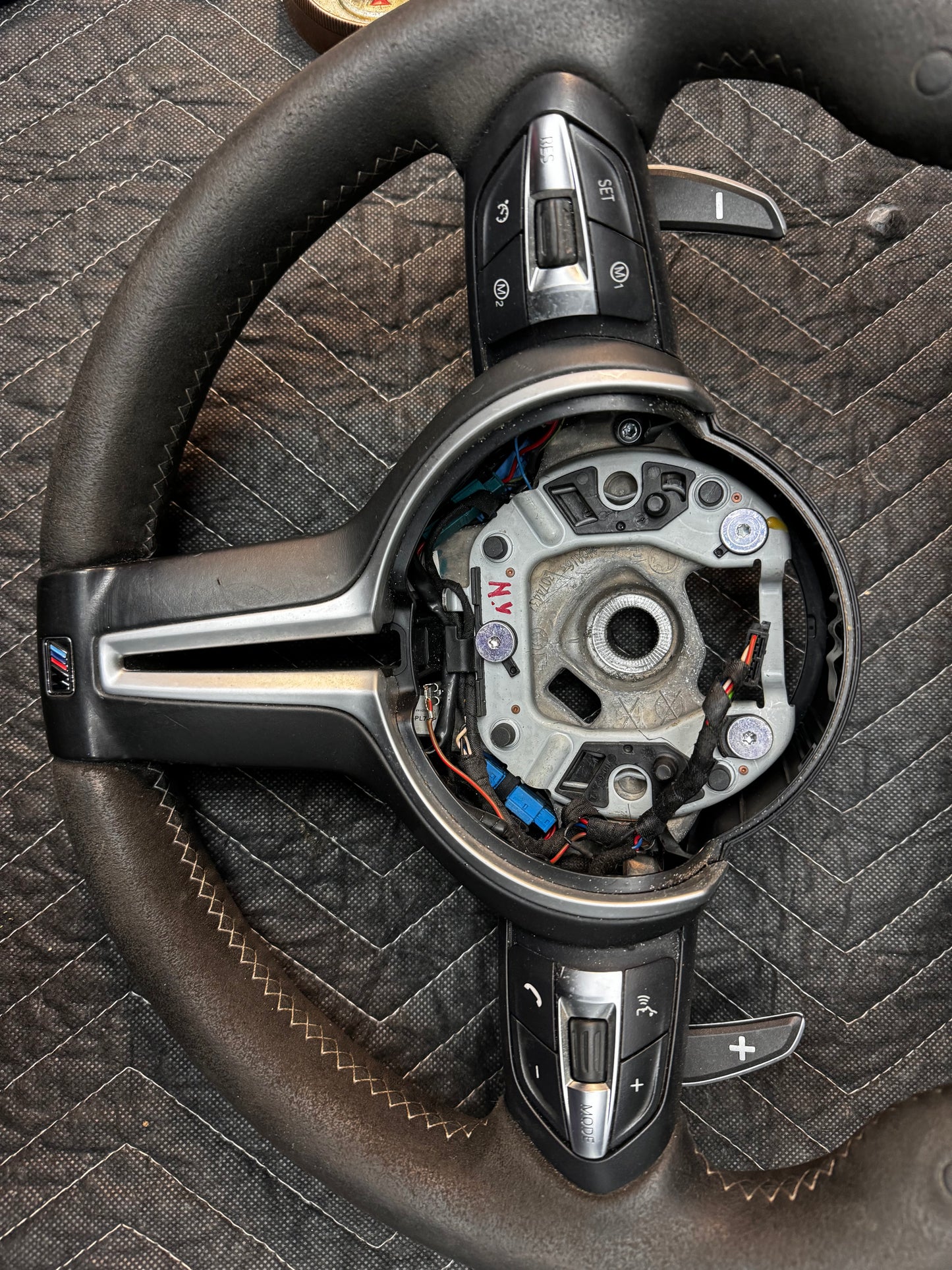 BMW F SERIES STEERING WHEEL
