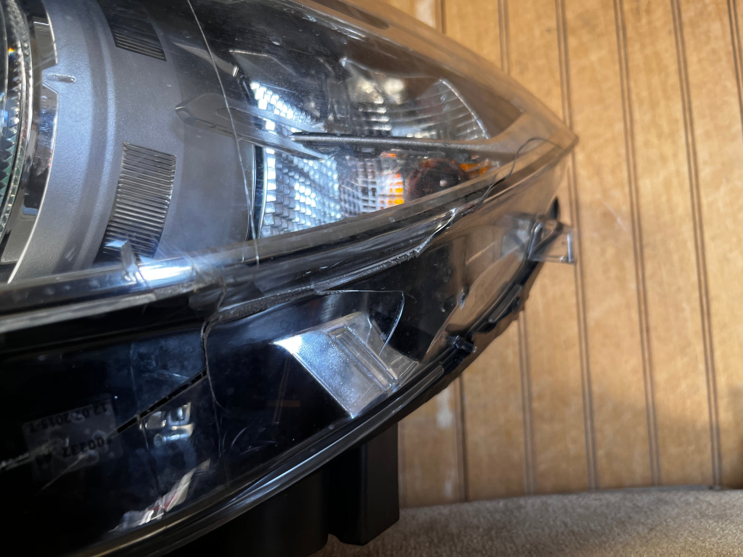 F22 DRIVER SIDE HEADLIGHT