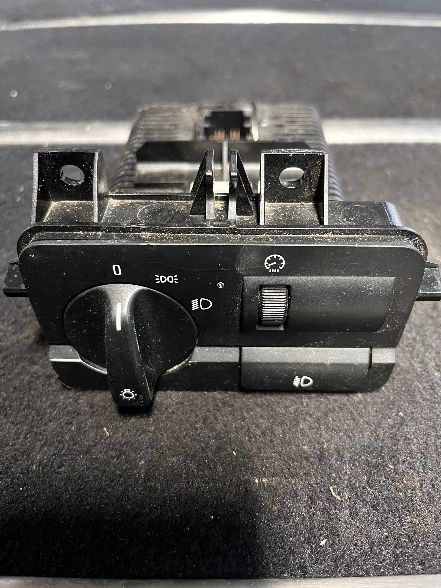 E46 3-SERIES HEADLIGHT SWITCH