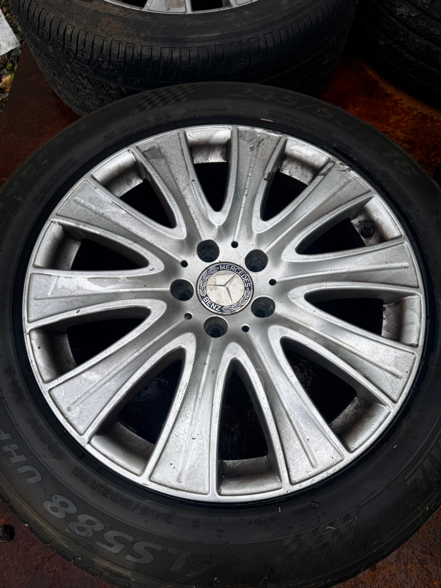 Mercedes benz S550 8x18 WHEELS