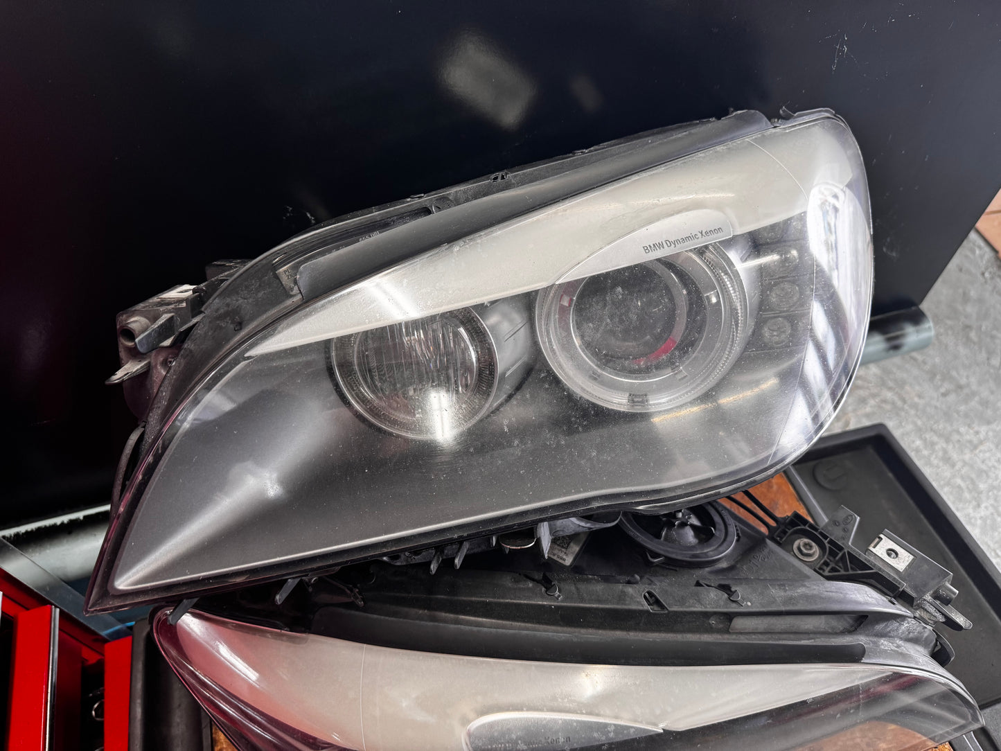 F01/F02 BMW 7 SERIES HEADLIGHTS