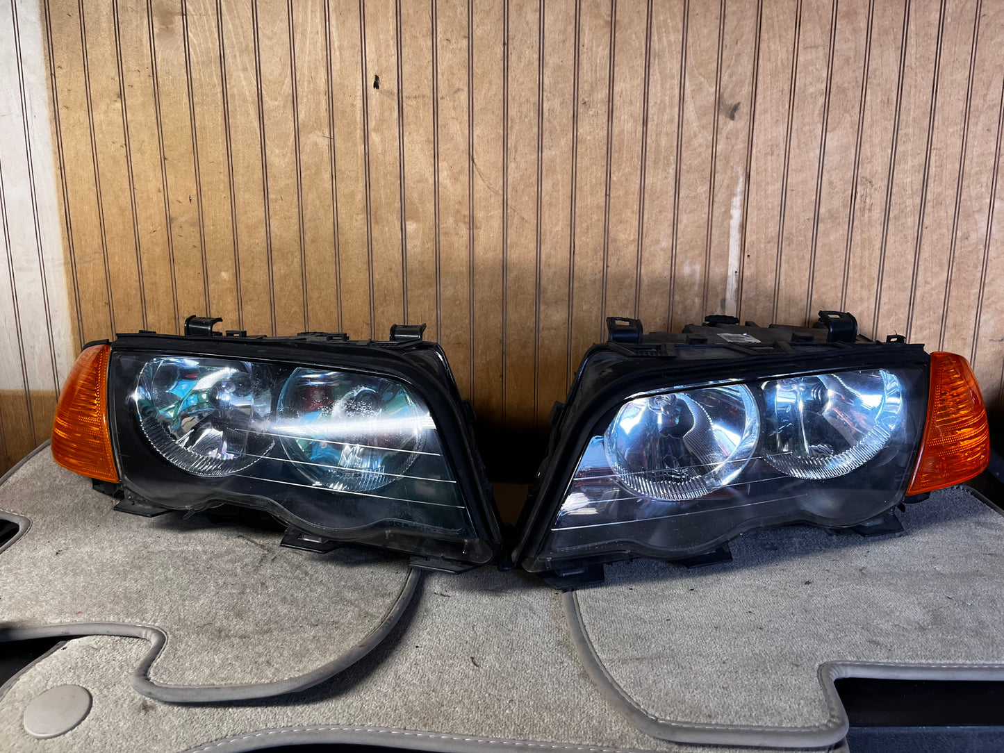 E46 SEDAN HEADLIGHTS